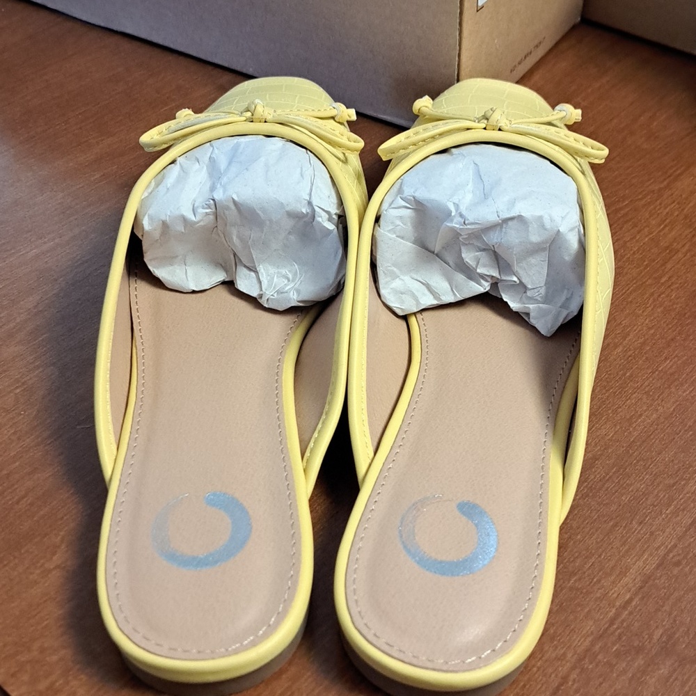 Yellow Women’s Bow-Accent Slip-On Mules 6.5 - Picture 5 of 6